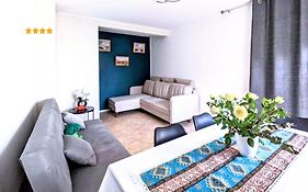 Appartement 3 pièces à seulement 5km de Paris - for 2 to 7 Guests !